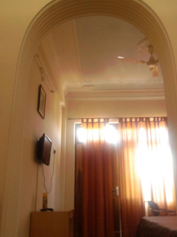 Sapphire Inn Bhīm Tāl Exteriör bild
