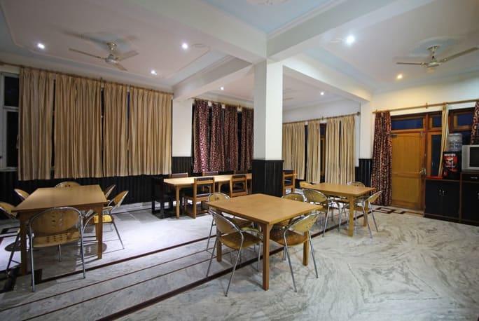 Sapphire Inn Bhīm Tāl Exteriör bild