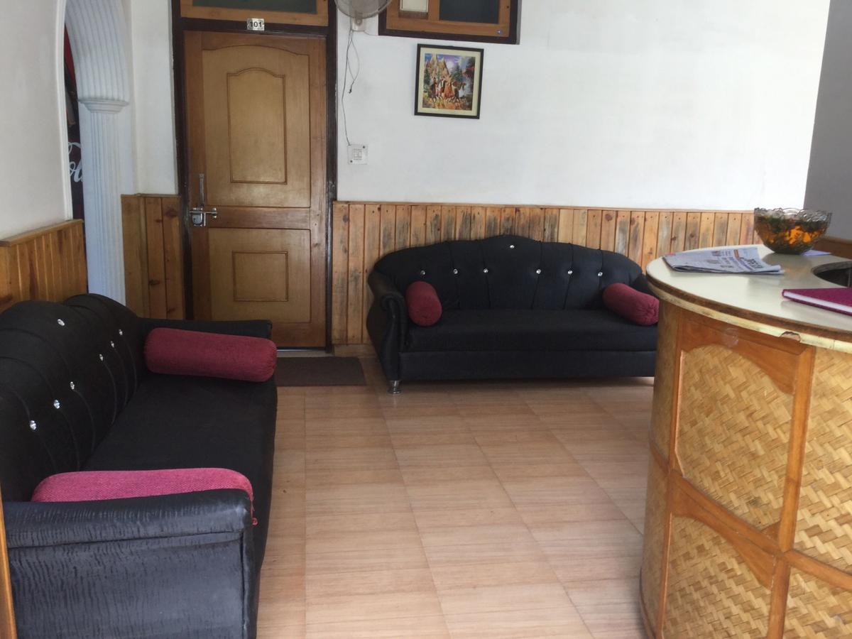 Sapphire Inn Bhīm Tāl Exteriör bild