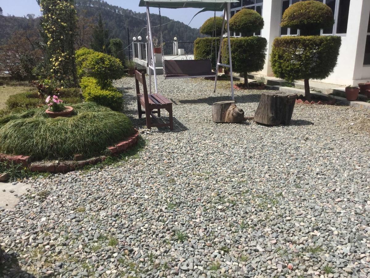 Sapphire Inn Bhīm Tāl Exteriör bild